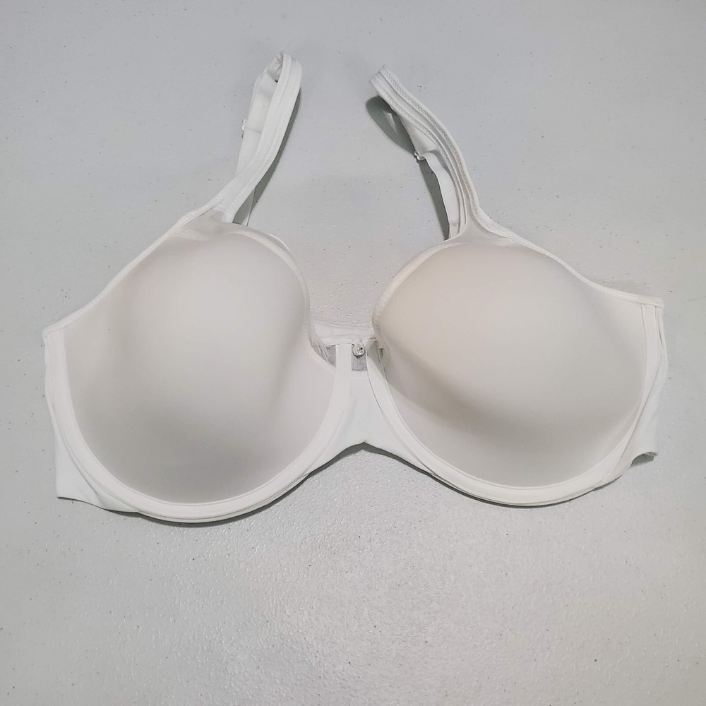 Bali Women Bra 40C White One Smooth U Ultra Light Underwire Adjustable Straps